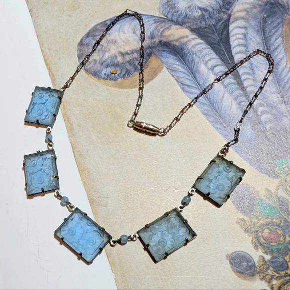Antique CAMPHOR GLASS Necklace - Picture 3 of 7